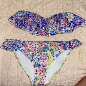 Multi color pattern strapless bikini